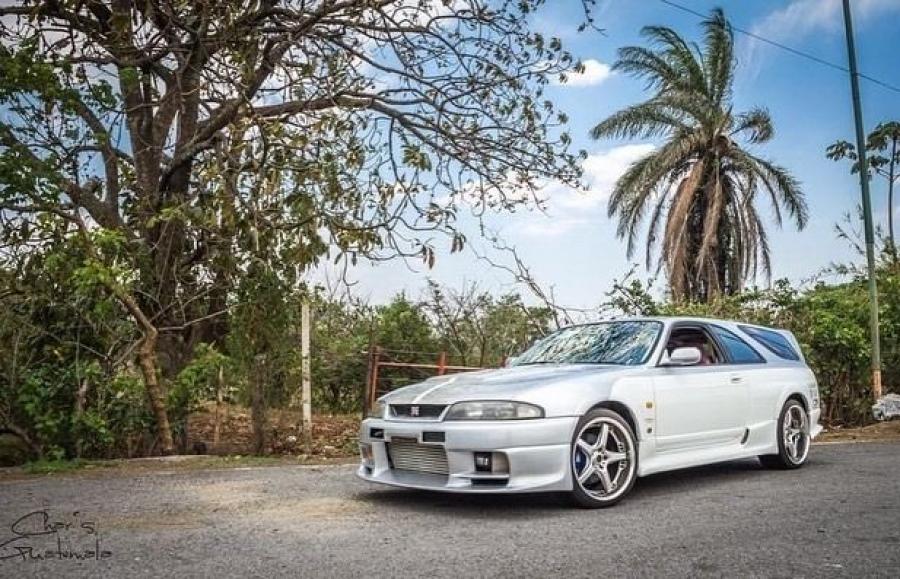  Nissan Skyline GT-R Speedwagon (R33) 1996 года  (фото 4 из 18)